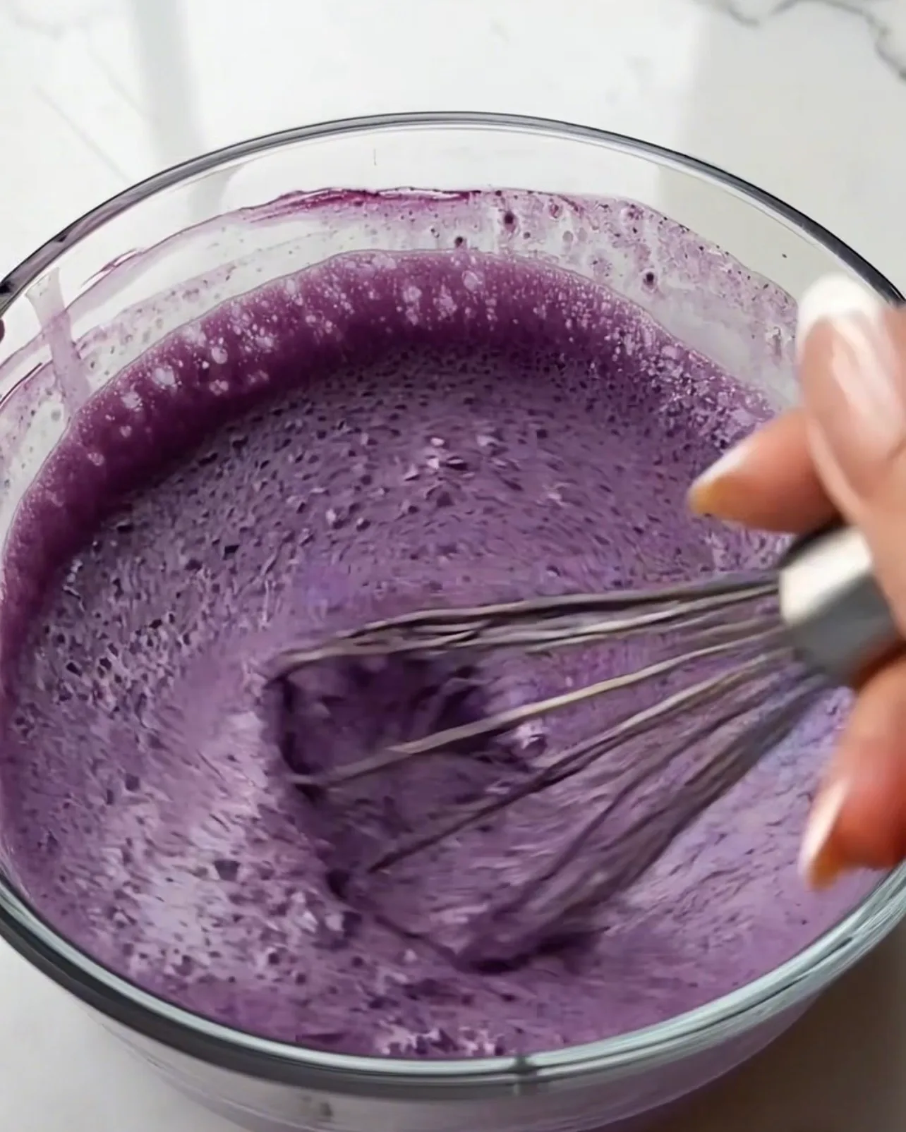Paras ube-chia-vanukas – ube-chia-vanukasresepti, vaihe 2: vatkattu violetti seos ubejauhein kanssa | Ube Nolia